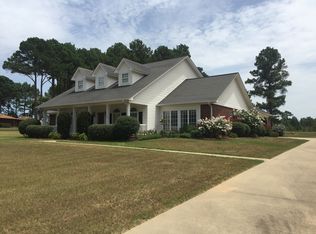 1505 Fairway Dr, Hope, AR 71801