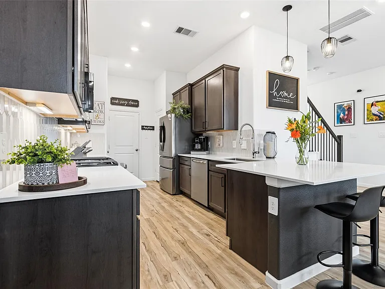 641 Royal Arch Dr — Photo 15
