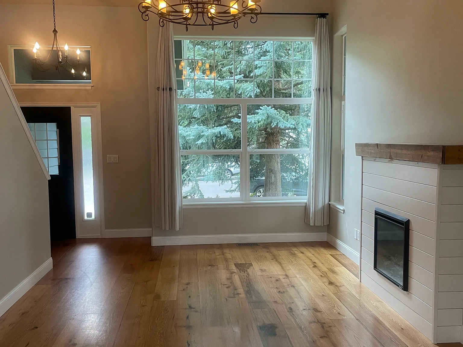 3 bed, 2000 sqft, $5,500 — Photo 2