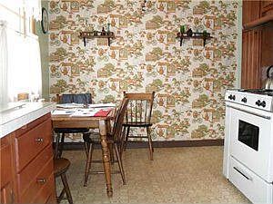 3rd image of 131 N Ellwood Ave