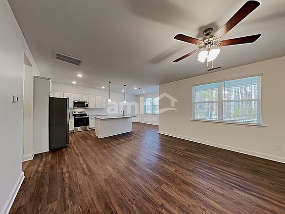 4th image of 3244 Brierhill Rd