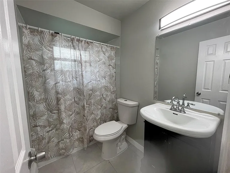 5719 Oleander Dr — Photo 6
