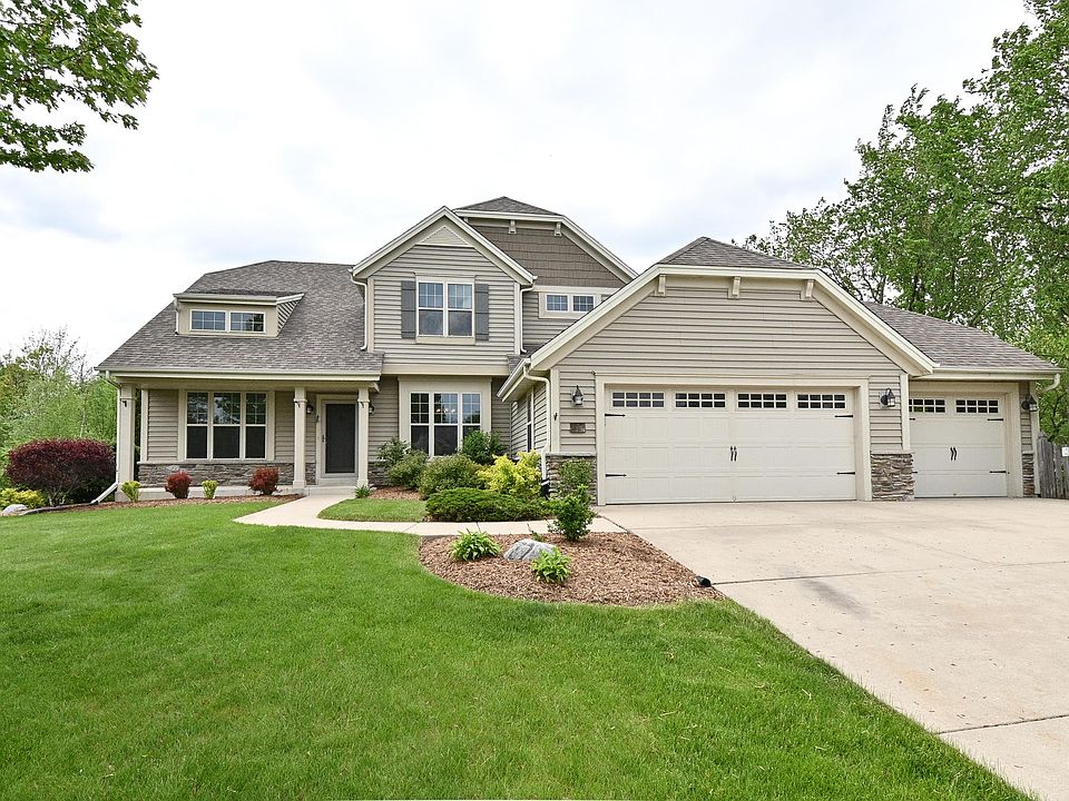 1st image of 10461 S Rosemont Ln