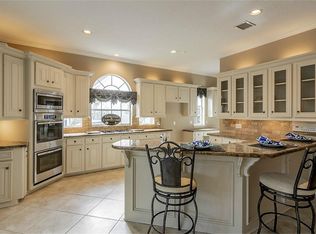 54 Pebble Cove Dr, Spring, TX 77381