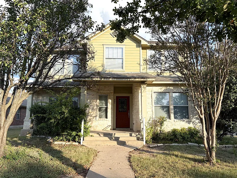 800 Bull Creek Pkwy — Photo 1