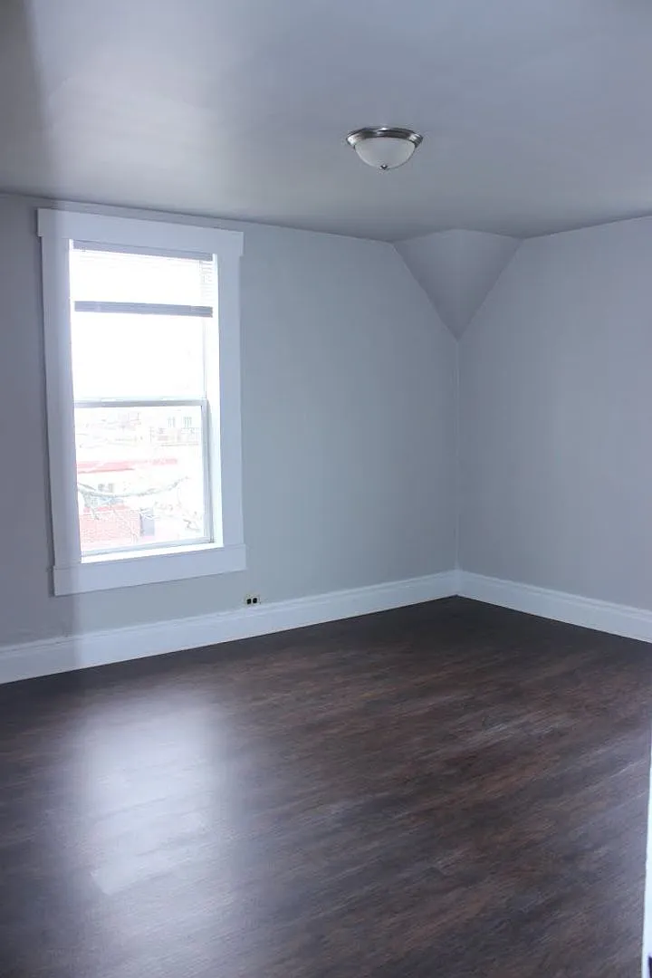 3 bed 1 bath near Campus - Immediate move in — Photo 4