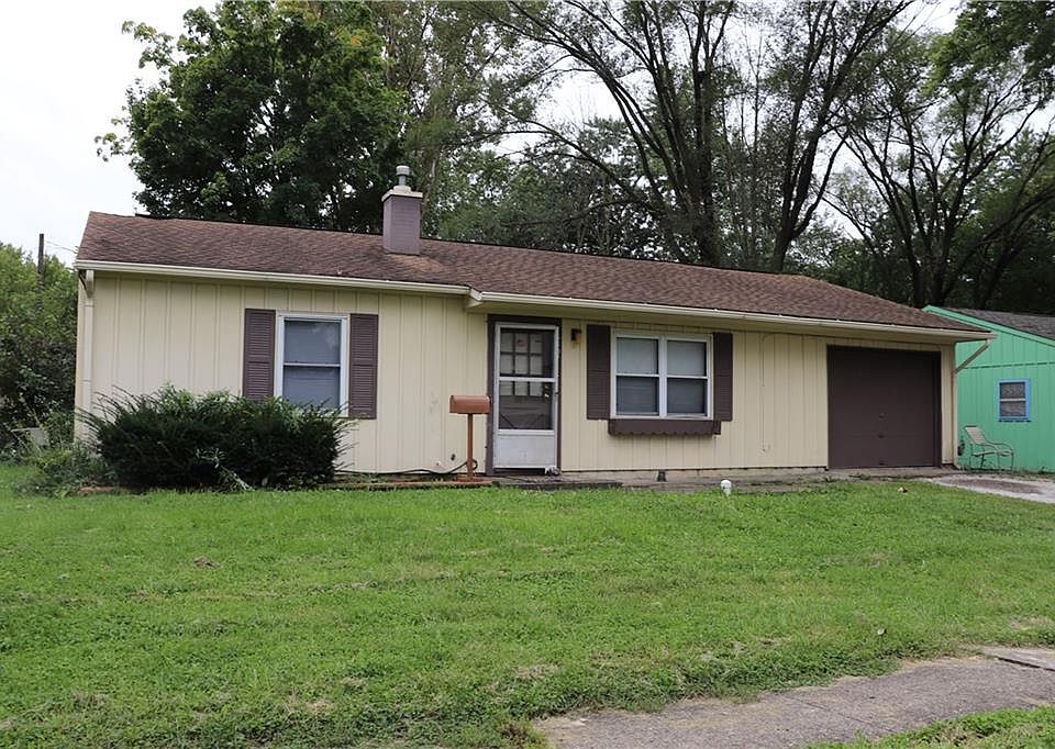 1st image of 5807 W Suburban Dr