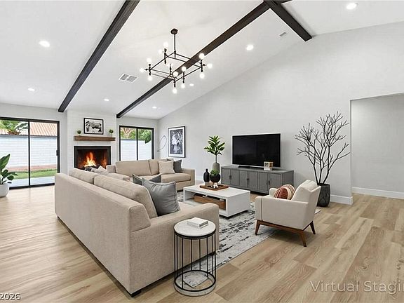 2nd image of 3104 Calle De El Cortez