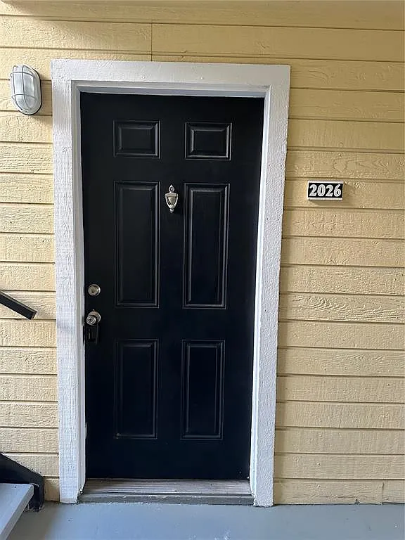 1 bed, 1.0 bath, 627 sqft, $1,300 — Photo 2