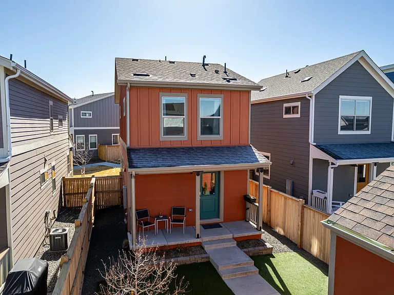 6339 Hanover St — Photo 27
