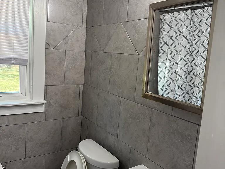420 Cypress Mill Rd — Photo 3