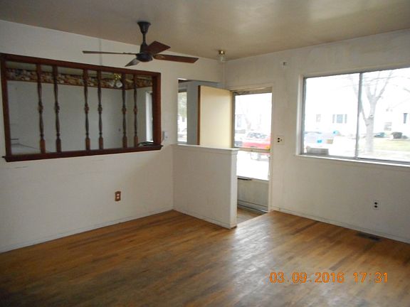 3rd image of 23436 Deziel St