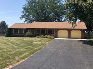 4S150 Hazelcrest Dr #1, Sugar Grove, IL 60554