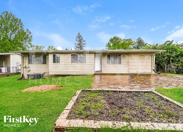 1520 Ascot Ter — Photo 15