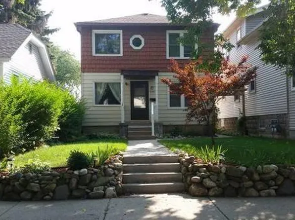 2044 S 70th St, West Allis, WI 53219