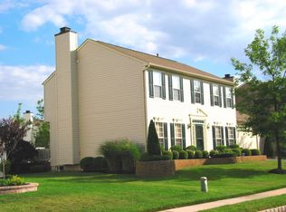40 Equestrian Dr, Burlington, NJ 08016
