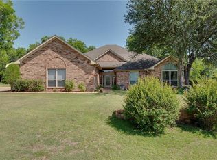 6101 N Waverly Ct, Granbury, TX 76049
