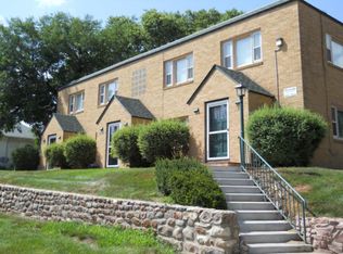 810 W 5th St #2, Yankton, SD 57078