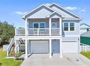 132 Breezeway Dr, Rockport, TX 78382