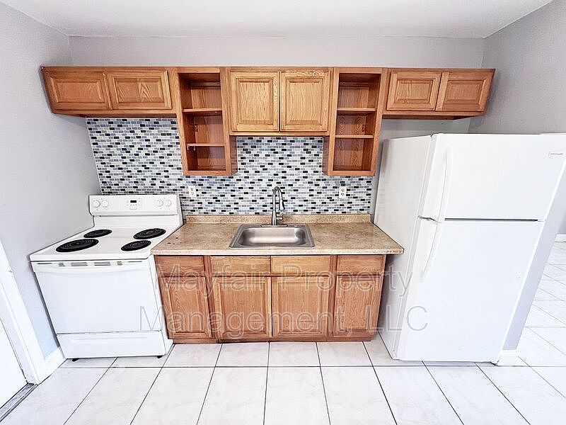 1st image of 111 NW 32nd Ave #8