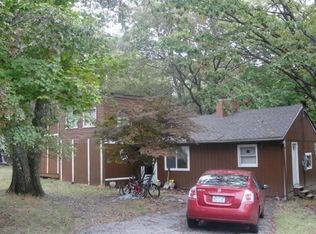 208 Shawnee Dr, East Stroudsburg, PA