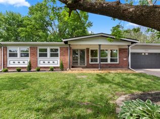 3265 Hermoso Dr, Florissant, MO 63033