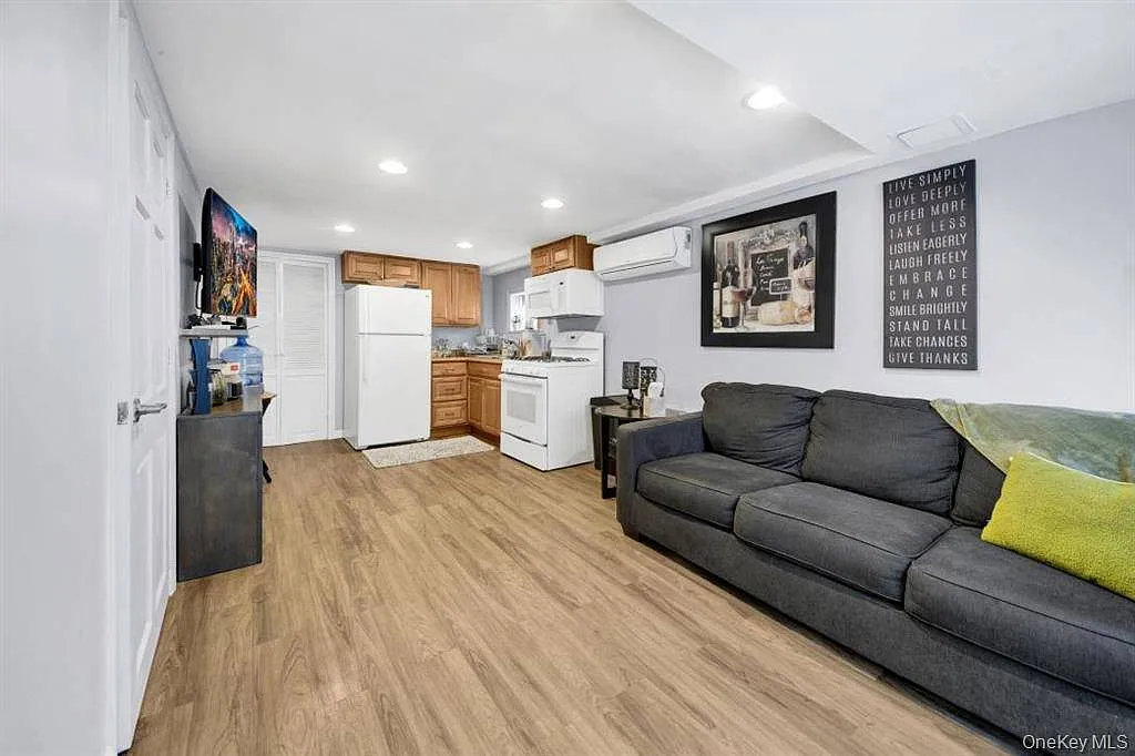 1 bed, 1.0 bath, 600 sqft, $1,850 — Photo 3