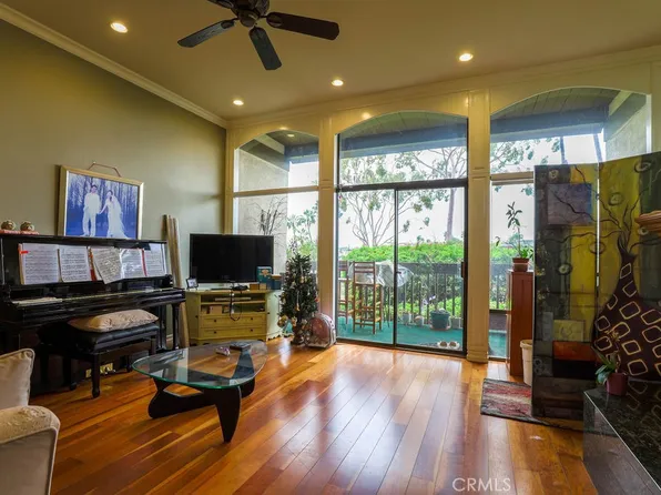 5103 Marina Pacifica Dr S #20, Long Beach, CA 90803