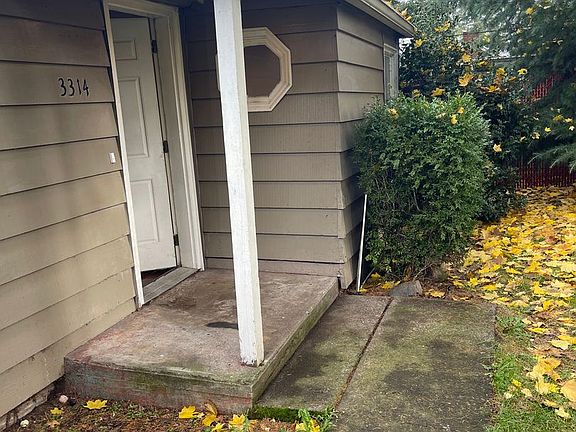 4th image of 3306-3312 E 18th St #Wa3314-1
