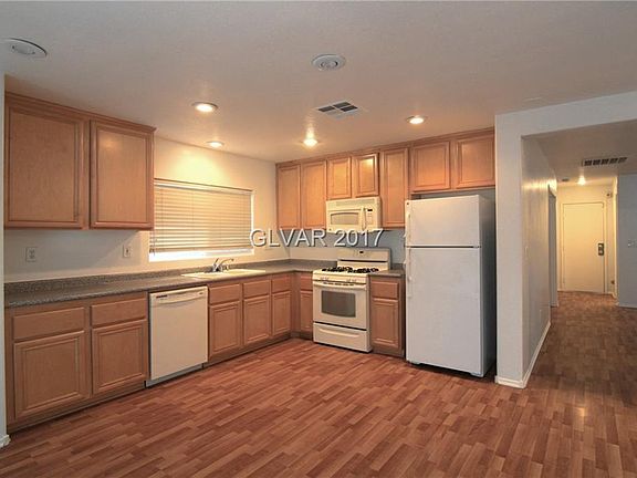 3rd image of 6509 Sunset Pines St