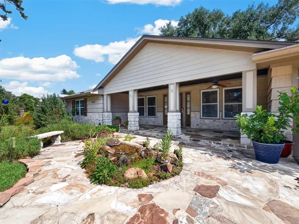 9329 Walterville Rd, Houston, TX 77080