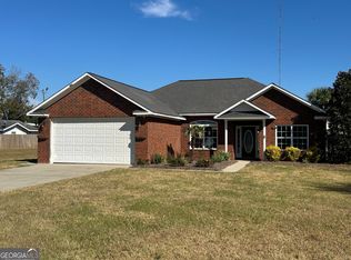 1212 E Barnard St, Glennville, GA 30427