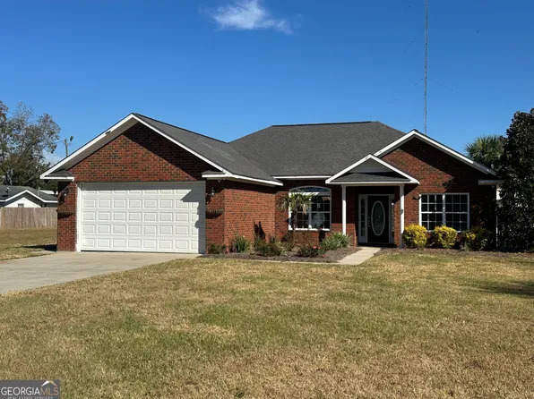 1212 E Barnard St, Glennville, GA 30427