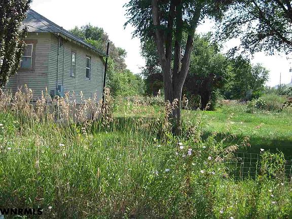 3rd image of 1902 W Overland Dr