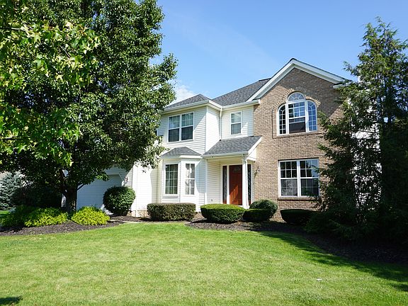 2nd image of 6127 Emerald Lakes Dr