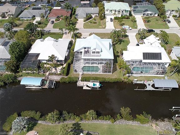 3rd image of 6337 Cocos Dr
