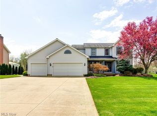 526 Bobwhite Trl, Akron, OH 44319