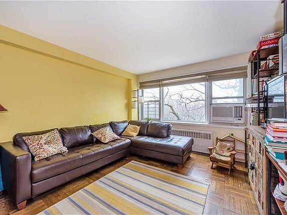 2nd image of 4555 Henry Hudson Pkwy APT 404