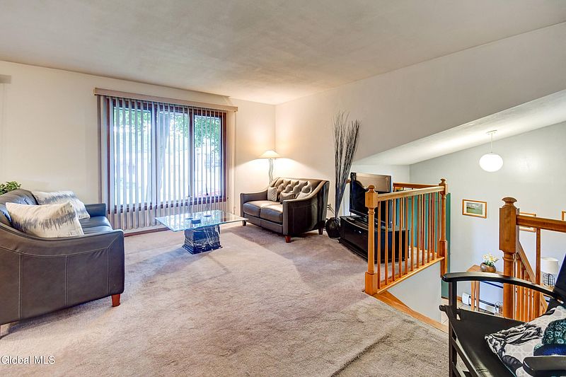 4th image of 5 Wendfair Terrace