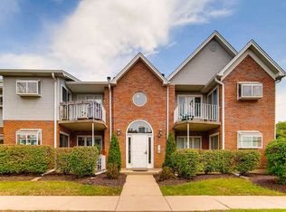 1210 Chalet Rd APT 202, Naperville, IL 60563