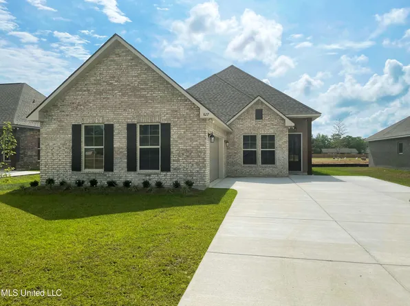 827 Leeward Dr, Biloxi, MS 39532