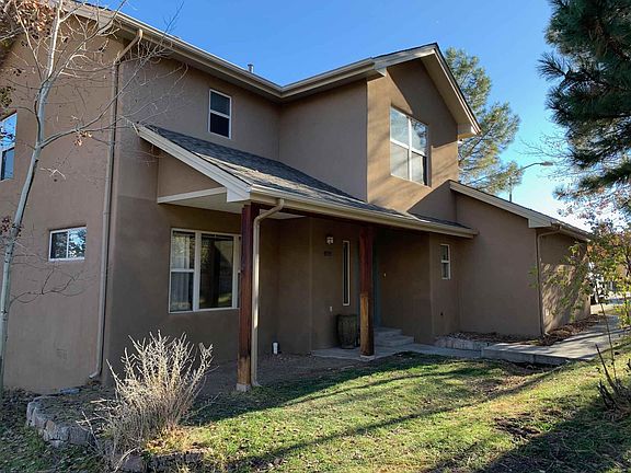 3rd image of 4895 Esperanza