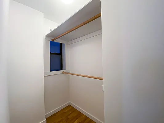 Rented by MAPT Residential LLC | media 8