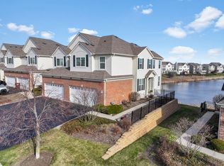 9816 Williams Dr, Huntley, IL 60142