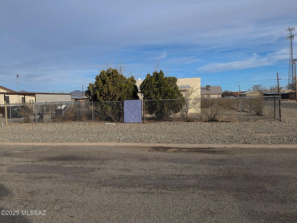 2nd image of 285 S Biddle Ave