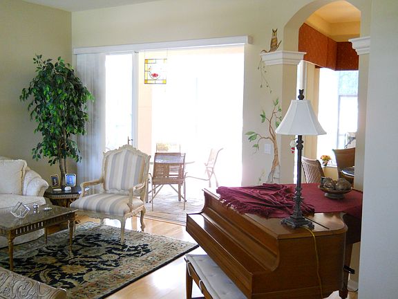 2nd image of 12803 Lake Jovita Blvd