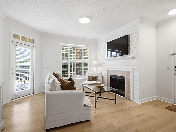 3rd image of 45 Sycamore Ave APT 1323