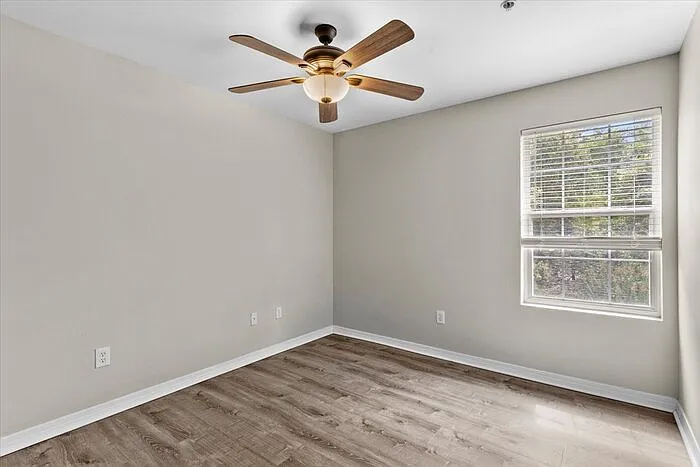 477 Tegarden Rd #D — Photo 27