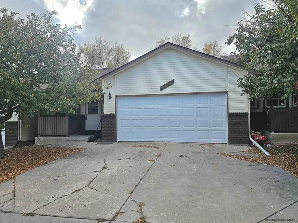 4706 Easy St, Cheyenne, WY 82009