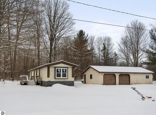 123 Chippewa Trl, Buckley, MI 49620